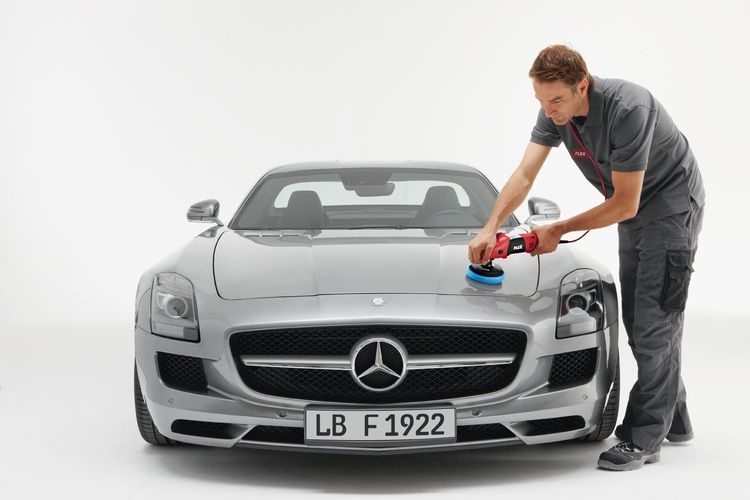pics/flex 2018/406.813/flex-406813-ergonomic-polisher-rear.jpg